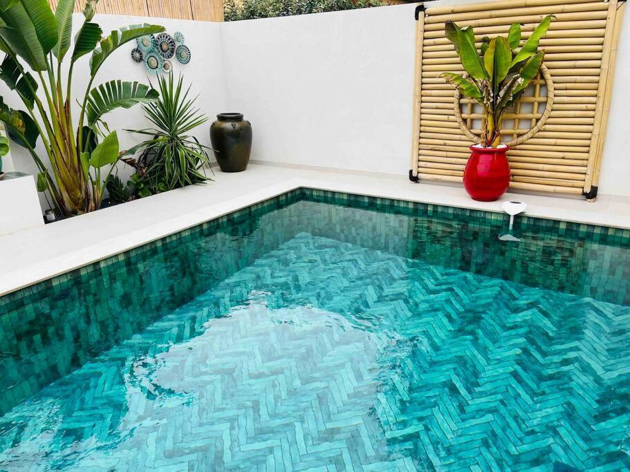 Villa Alisa Avec Piscine Privee 罗克布伦河畔阿尔让 外观 照片