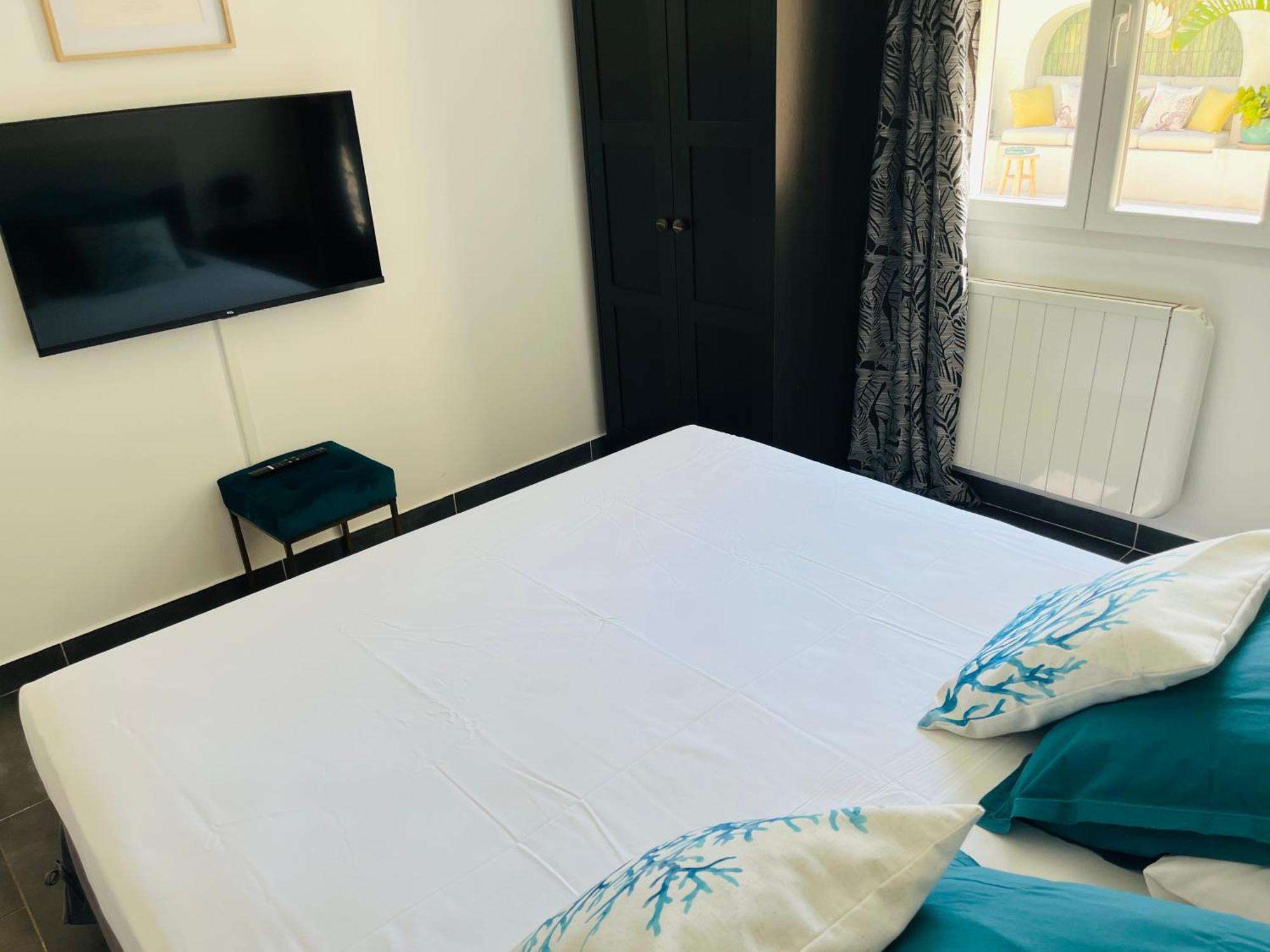 Villa Alisa Avec Piscine Privee 罗克布伦河畔阿尔让 外观 照片